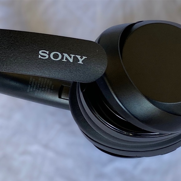 Sony WH-XB910N EXTRA BASS Noise Cancelling wireless  Bluetooth Headphones-Black - Picture 2 of 7